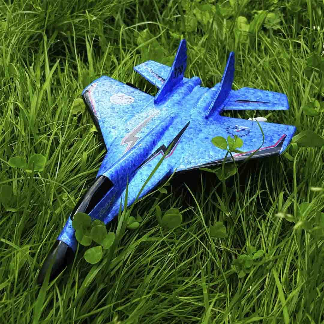 RC Plane with Gyroscope – Child-Friendly & Perfect for Outdoors Homezys