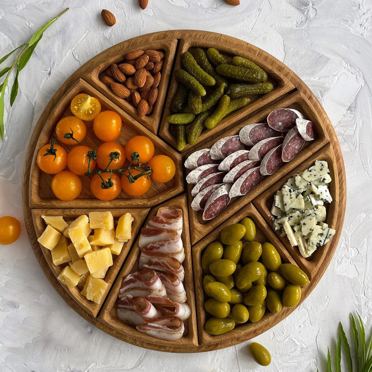 Serving tray — stylish highlight for special moments Homezys