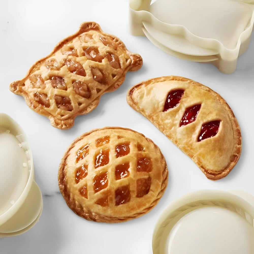 Set of Seasonal Hand Pie Molds – Foldable Plastic Molds for Easy Baking Homezys