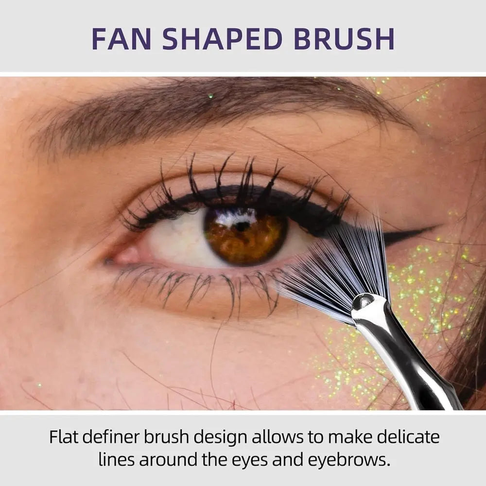 Buy 1 Get 1  Foldable Eyelash Brush with Angled Head – Perfect for Busy Mornings Homezys