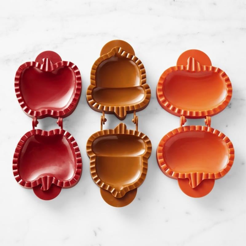 Set of Seasonal Hand Pie Molds – Foldable Plastic Molds for Easy Baking Homezys