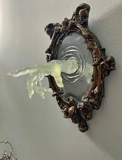 GhostMirror™ — Eerie 3D Glow that Haunts Mivoza Deutschland