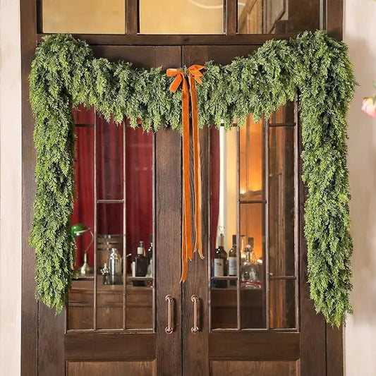 Garland of Rubber Leaves — Natural Warmth and Long-lasting Charm Homezys