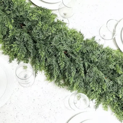 Garland of Rubber Leaves — Natural Warmth and Long-lasting Charm Homezys